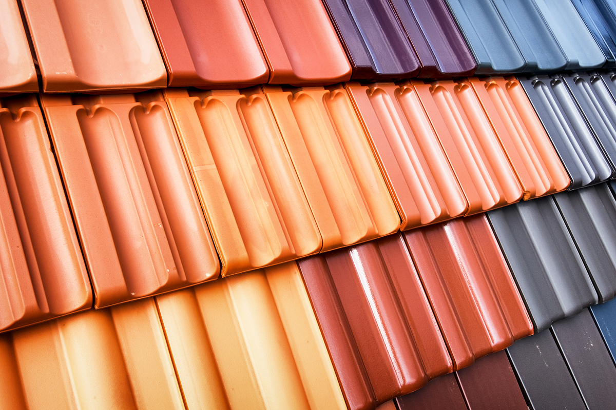 Différentes tuiles pour la couverture d’un toit Différentes tuiles pour la couverture d'un toit